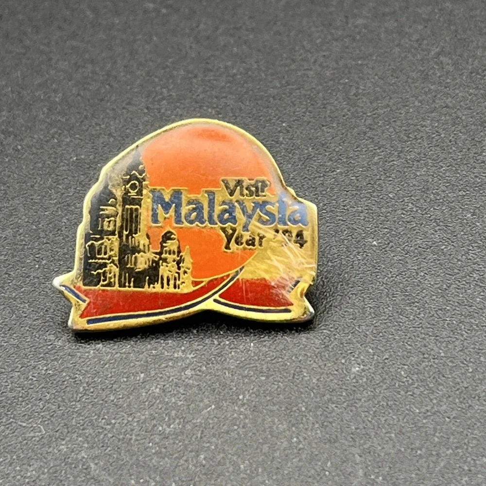 Vintage Visit Malaysia 1994 Lapel‎ Hat Pin